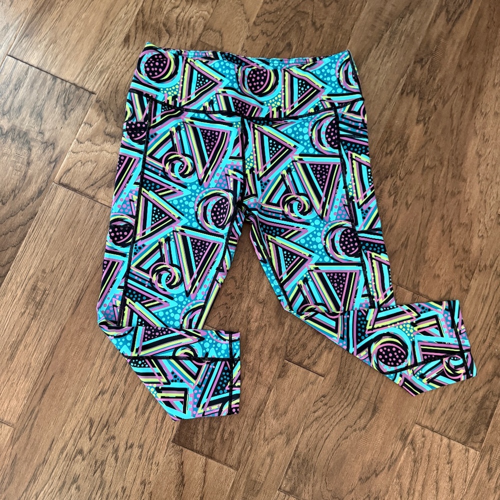 Constantly Varied Gear CVG 90s inspired retro Capri leggings size XL